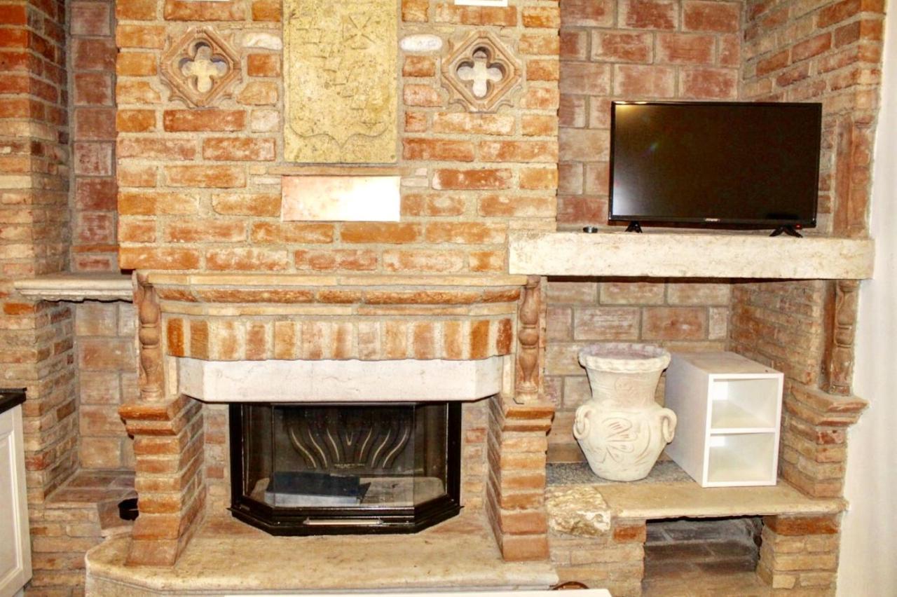Le Fontanelle Da Valente Farm stay *
